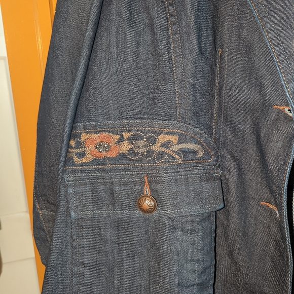 Jean jacket - Picture 3 of 4